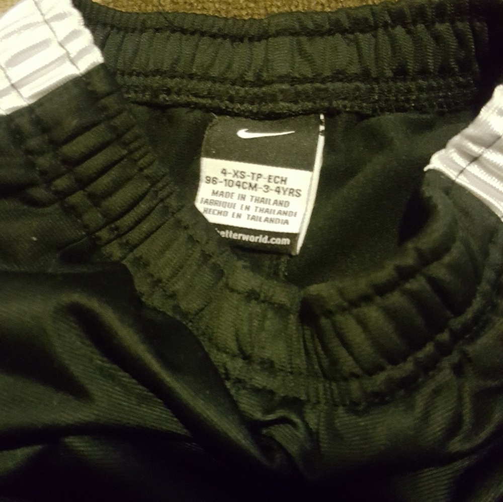 Toddler Nike sweats - Picture 3 of 4